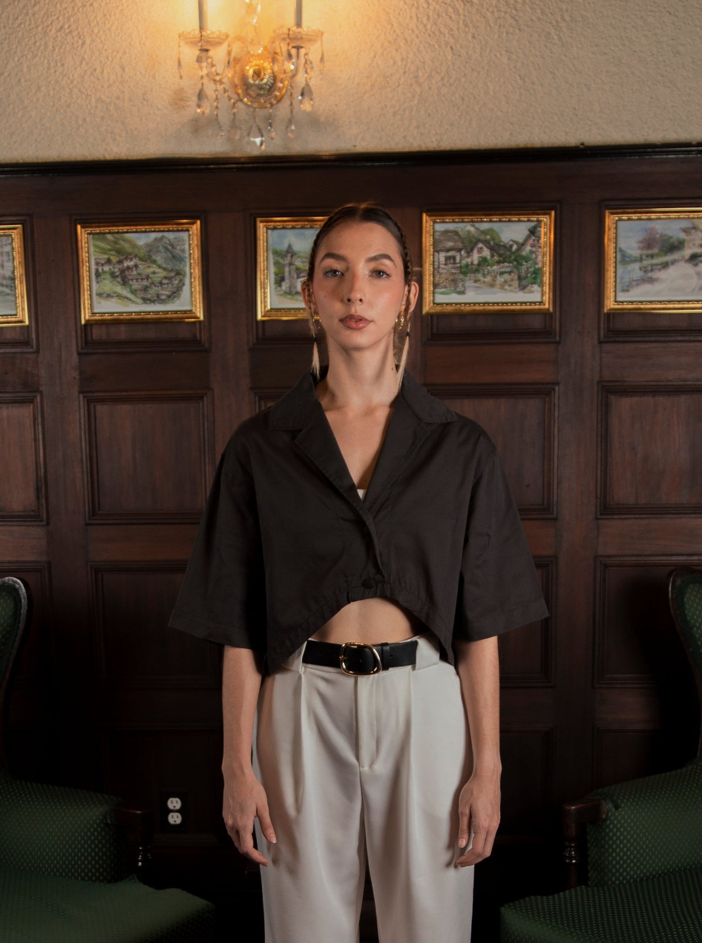 Cropped shirt fears- Negra