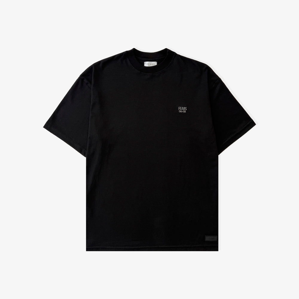 
                      
                        Camiseta básica negra
                      
                    
