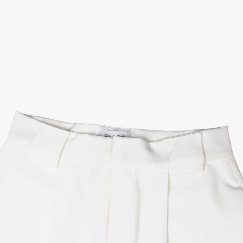 
                      
                        Pantalón Ivory classic
                      
                    