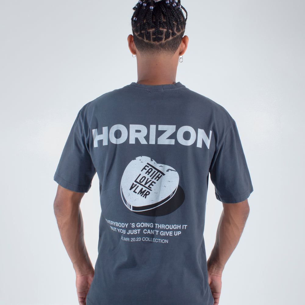 
                      
                        Camiseta azul horizonte regular fit
                      
                    